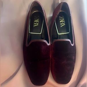 Zara velvet burgundy flats